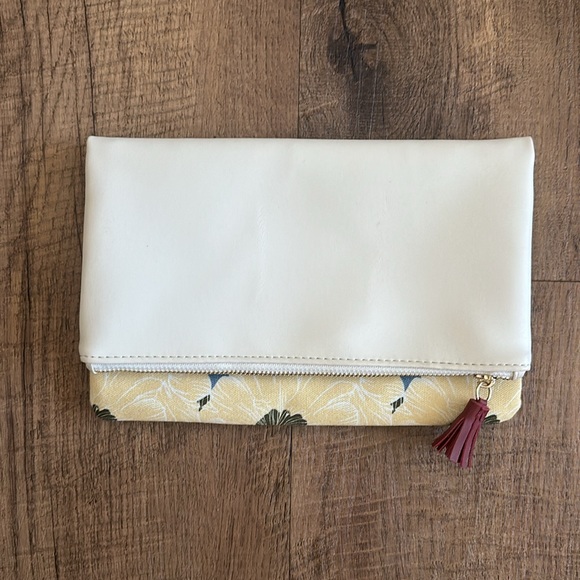 RACHEL PALLY REVERSIBLE CLUTCH IN BLOOM Zipper bag with interior pocket NWOT - Picture 2 of 10